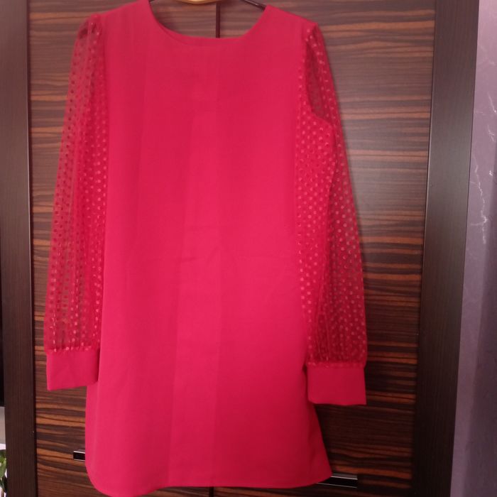 Продам. Святкову сукню.