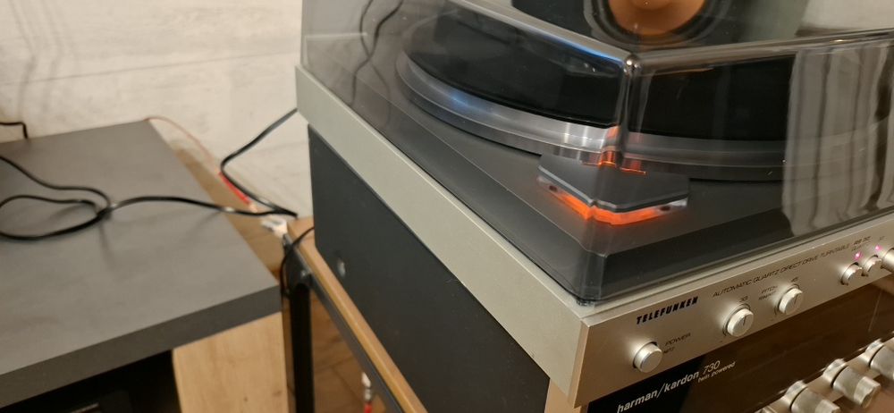 Gramofon Telefunken RS 30.