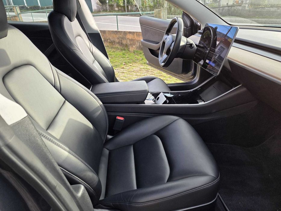 Tesla Model 3 Long Range