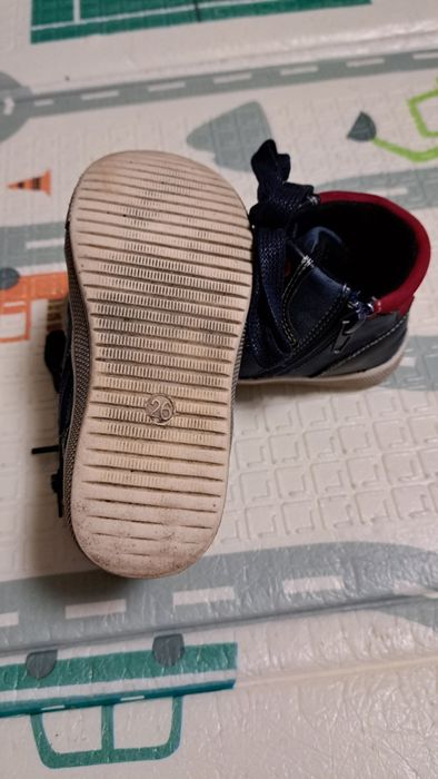 Осінньо-весняні черевики