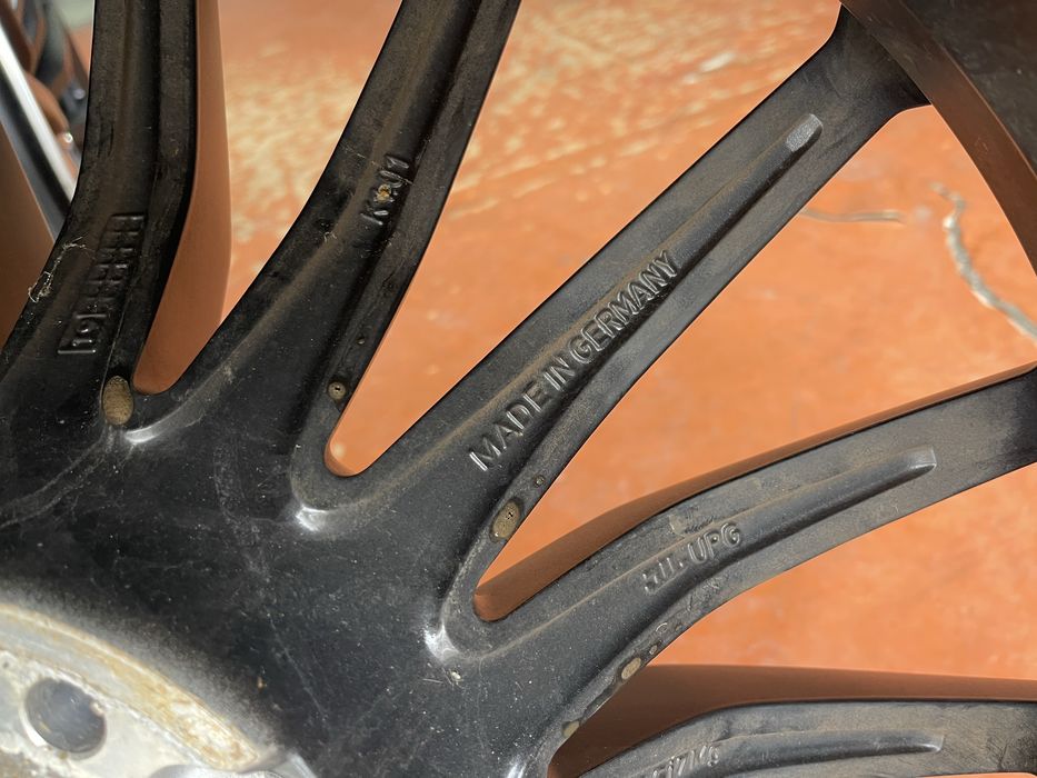 Диски Мерседес AMG. R20  Різноширокі