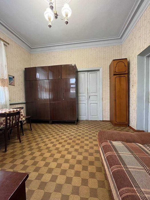 Оренда першого поверху приватного будинку Устинівський пров. 18А