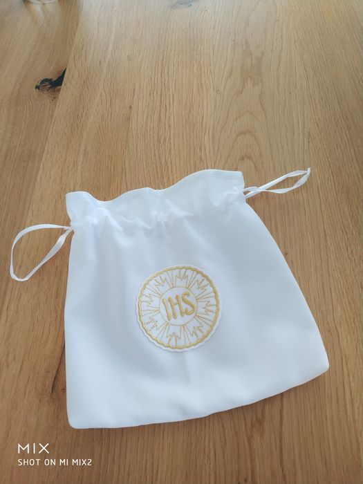 Komunijna alba dla dziewczynki