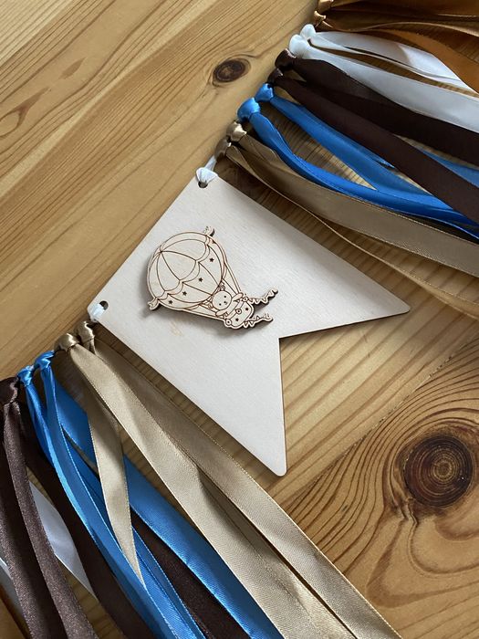 Girlanda na krzesełko z misiem na roczek brąz, beż, biel, niebieski