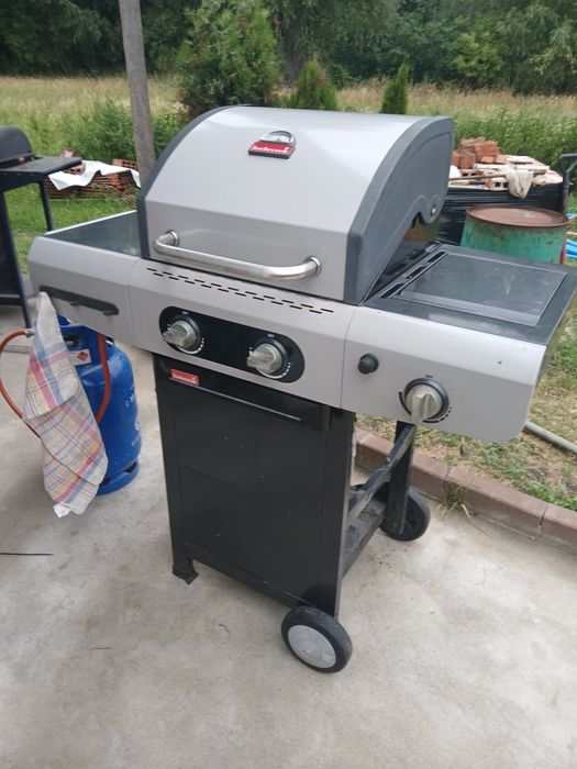 Grill ogrodowy gazowy