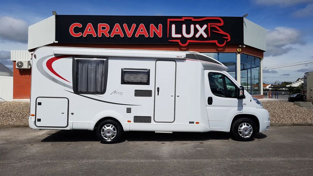 Burstner Nexxo T 687 Cama Central