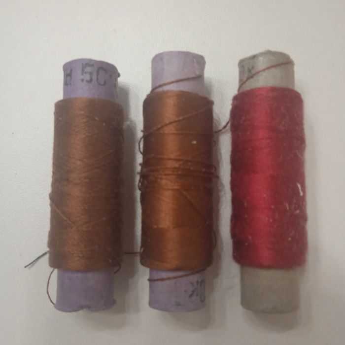 Нитки шелковые по 15грн