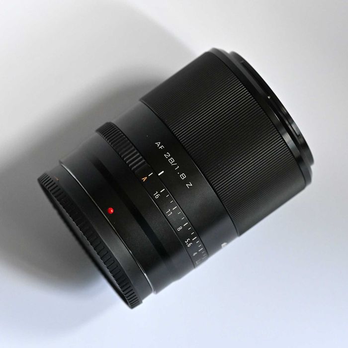 Obiektyw Vilrox Z 28 1.8