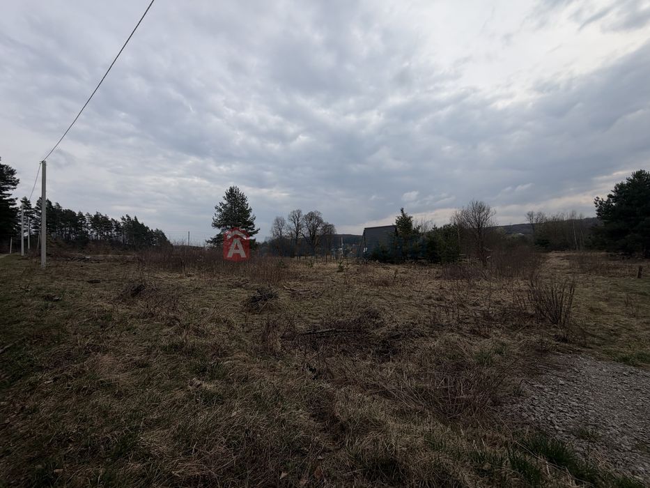 Продається земельна ділянка під забудову в с. Верещиця