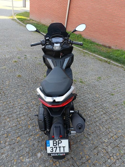 APRÍLIA SR GT125