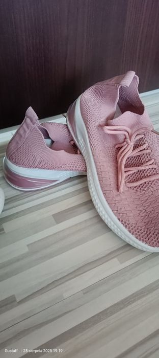 Buty sportowe dziewczęce