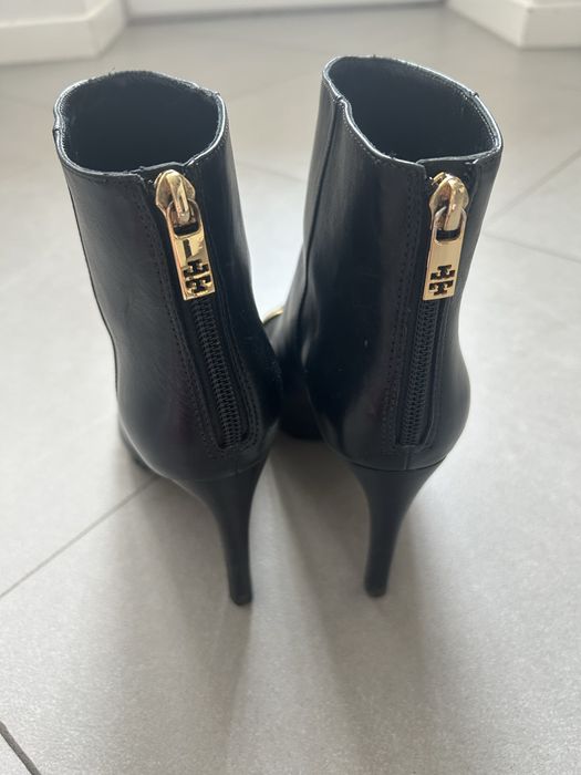 Взуття Ferragamo, Massimo Dutti, оригінал