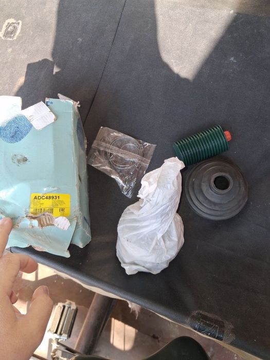 Шарнір рівних кутових швидкостей (ШРУС) BLUE PRINT ADC48931