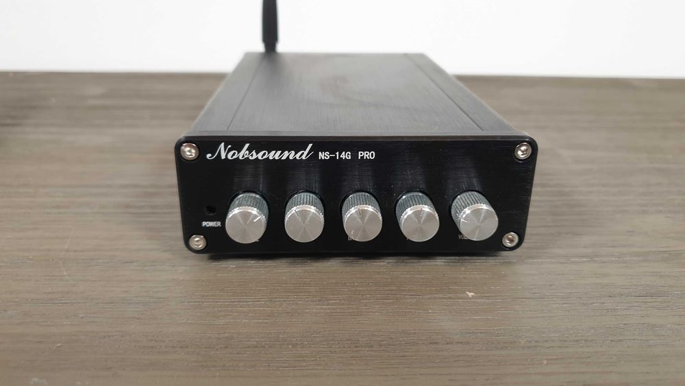 Amplificador audio bluetooth 2.1  (2X50watts + 100watts)