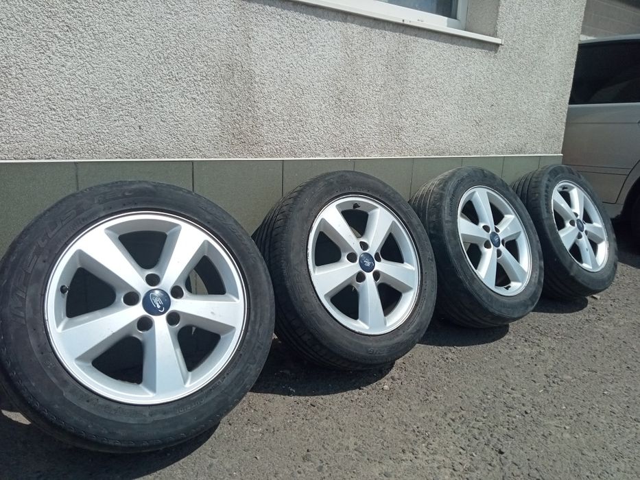 Легкосплавні диски з резиною в зборі  R16 5/108 Ford