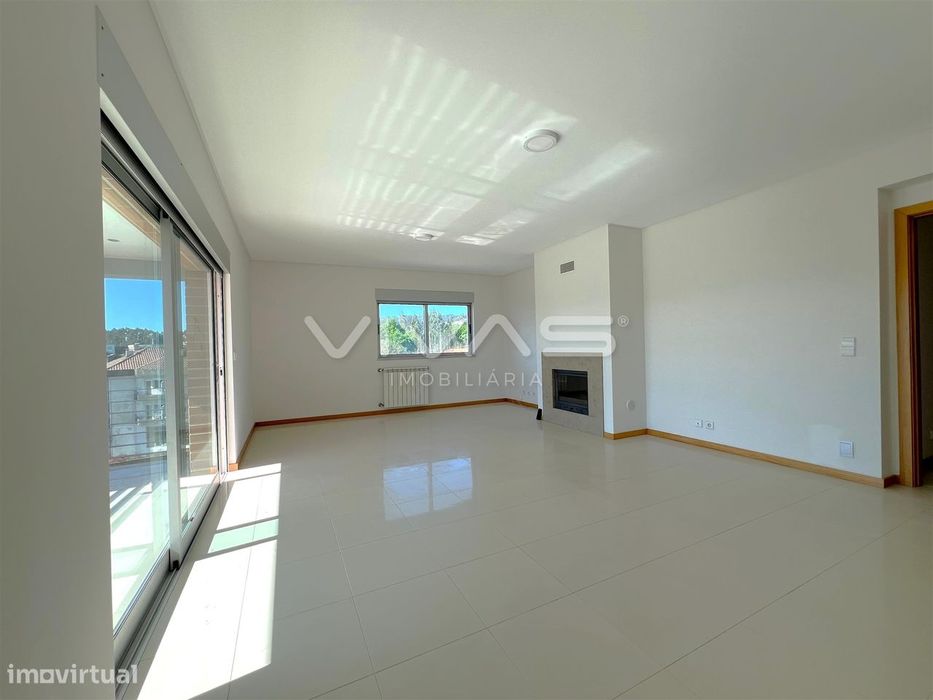 Apartamento T3 Arrendamento em Vila Verde e Barbudo,Vila Verde