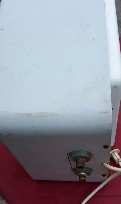 Бойлер ,водонагреватель 20л..