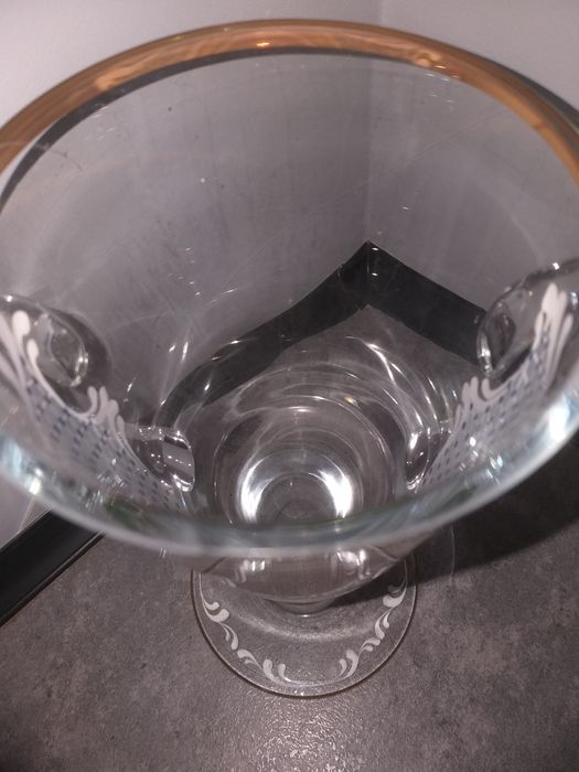 Stary krysztalowy puchar