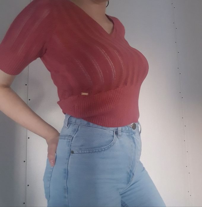 Sweterek z krótkimi rekawkami