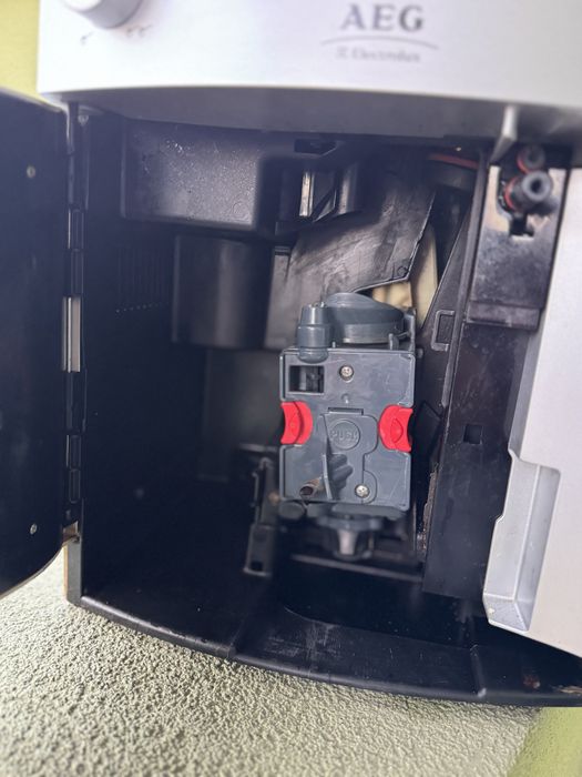 Кавовий апарат AEG