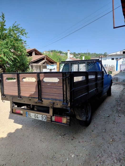 Carrinha de caixa aberta