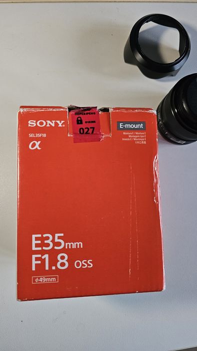 Об'єктив Sony SEL35f18 35mm f/1,8 OSS