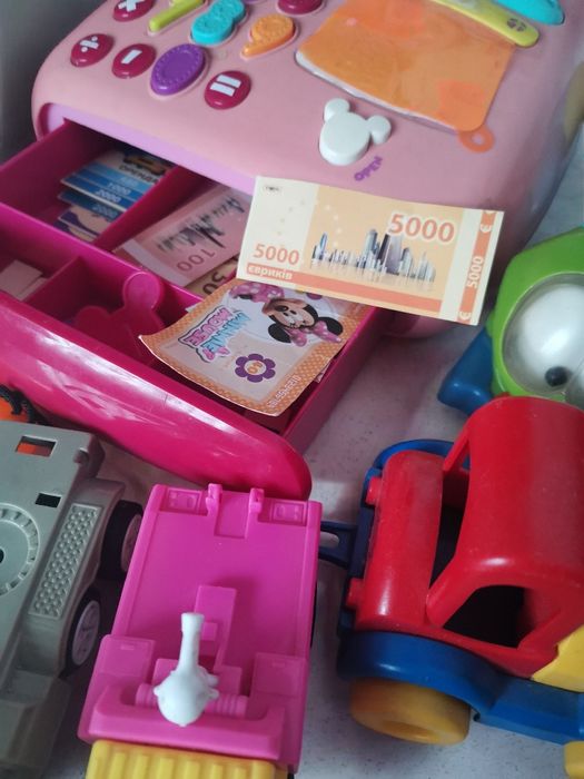 Продам лотом іграшки рюкзаки або окремо.