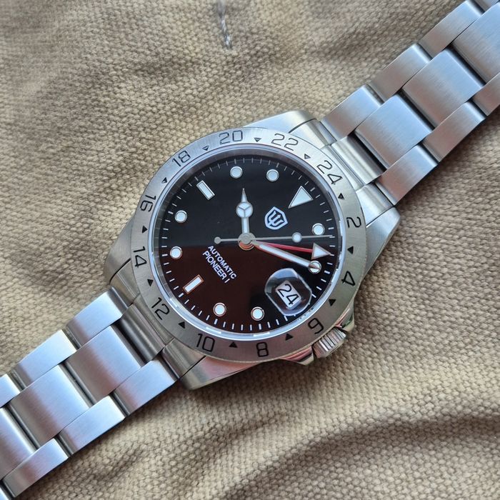 Watchdives WD16570 GMT Explorer