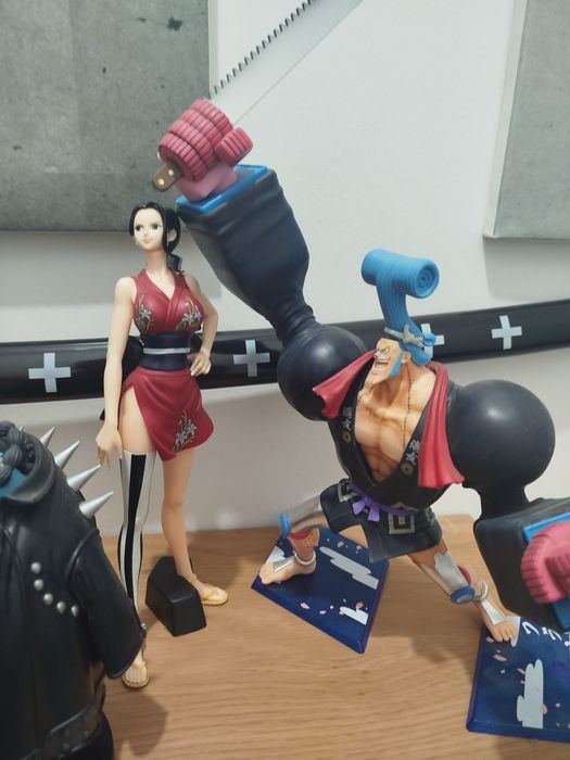 Aceito ofertas de valor que não sejam ridiculas; Figuras de One piece,