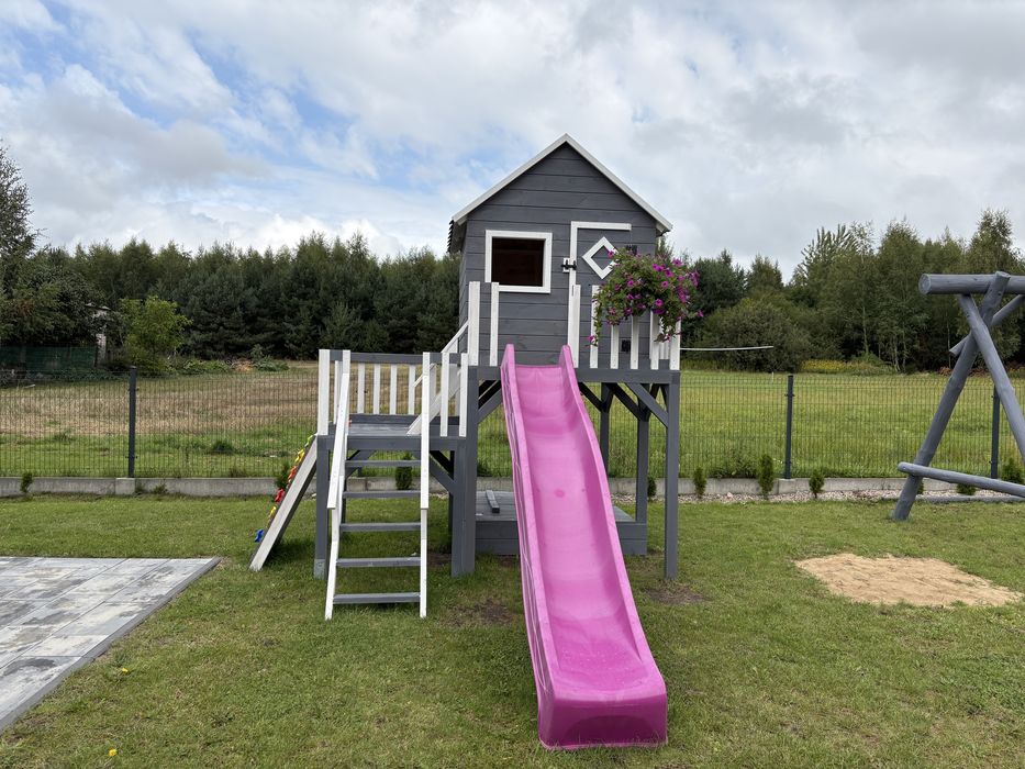 Domek dla dzieci. Plac zabaw