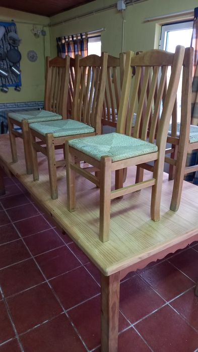 Mesa de Jantar Rústica em Madeira + 6 Cadeiras