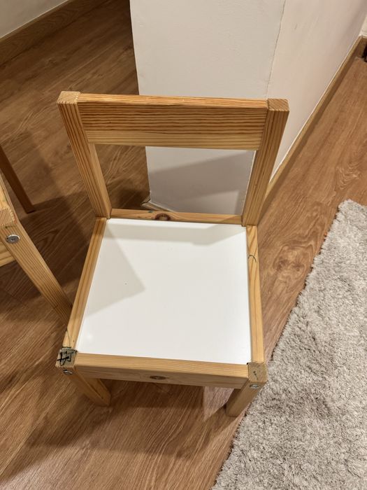 Conjunto mesa e cadeiras criança