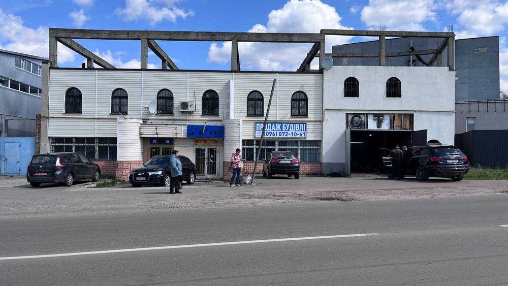 Продаж приміщення 1300м2 район Ріпкинської торгбази