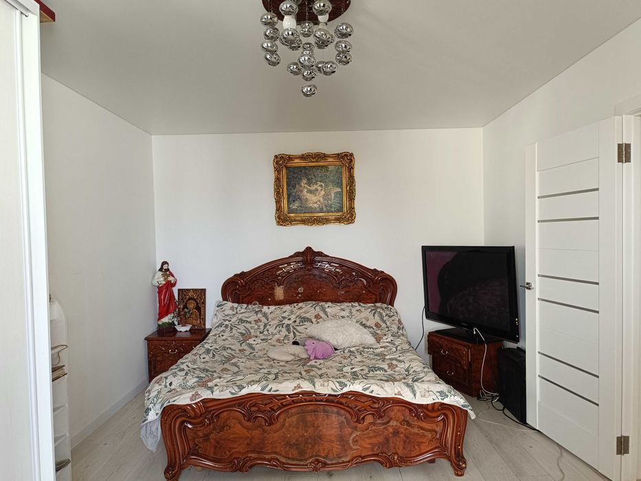 Продається 2-кімн. квартира р-н ДОС ремонт, меблі, техніка