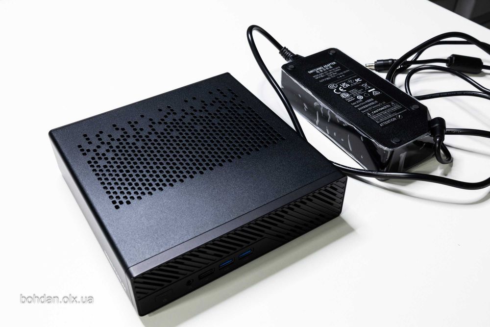 Minisforum MS-A1 9950X 64GB 2TB W11P (MS-A1-A5995)