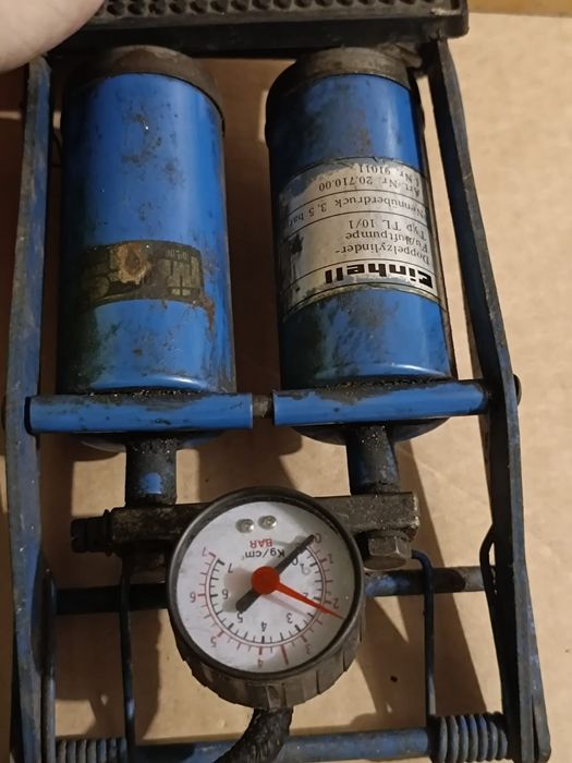 Bomba de pé Einhell 2 cilindros