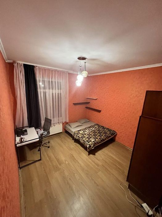 1к - 42м2 Класний ремонт! Велика площа!