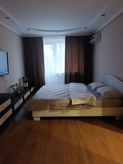 Подобова ,погодинна оренда квартир Звениродка, Водяники