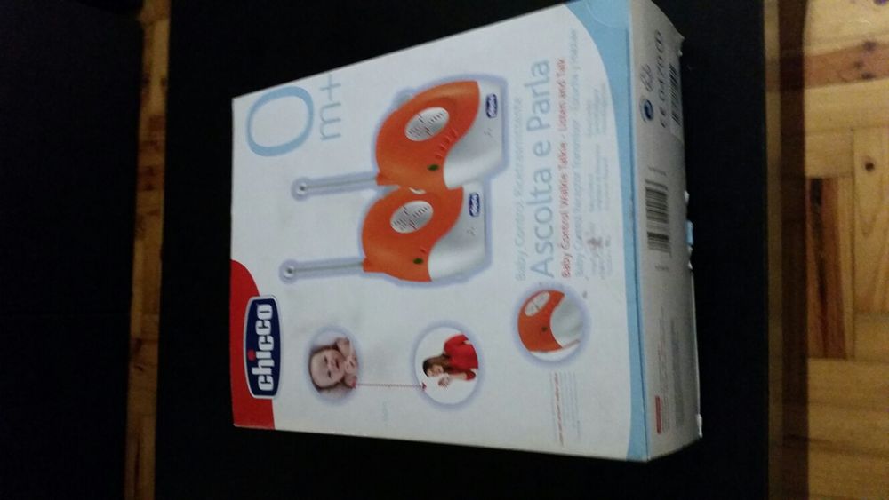 Walki talkie para ouvir o bebê