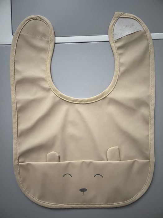 Śliniak miś beżowy nieprzemakalny Pepco