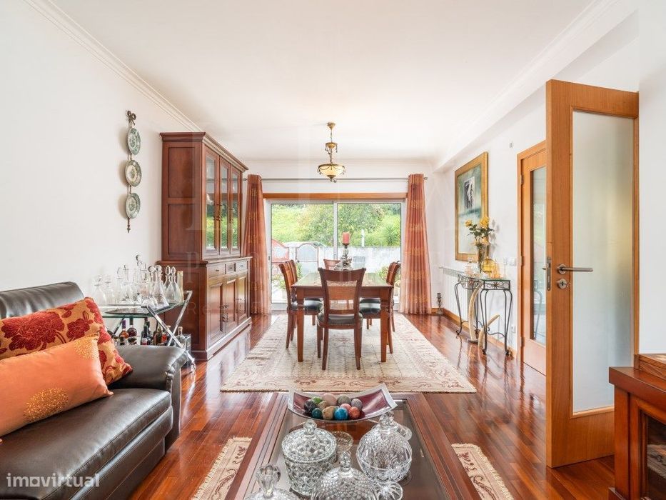 Moradia T5 | Marco dos Pereiros, Castelo Viegas