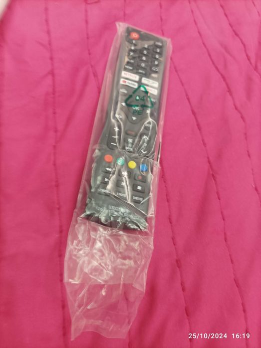 Comando Universal - Controlo Remoto URC 1699