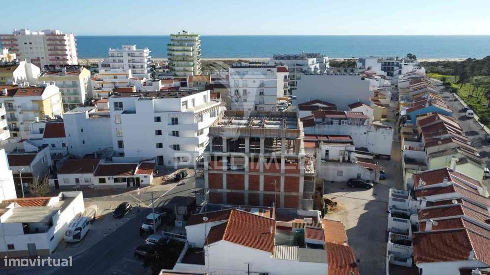 Duplex T2 em Monte Gordo, a 250 mts da praia
