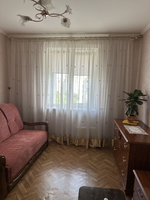 Здам кімнату район 33-го кварталу