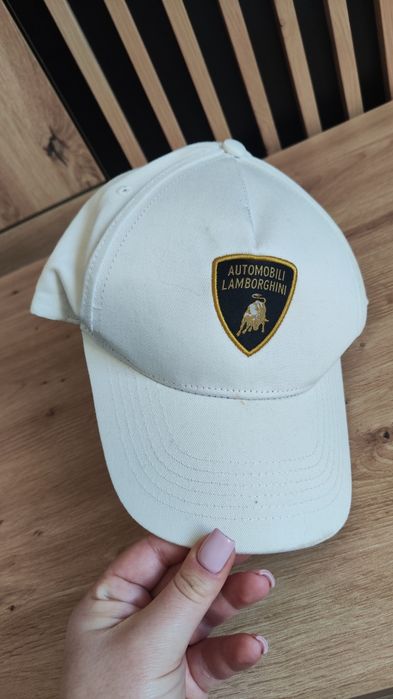 Biała czapka z daszkiem Lamborghini