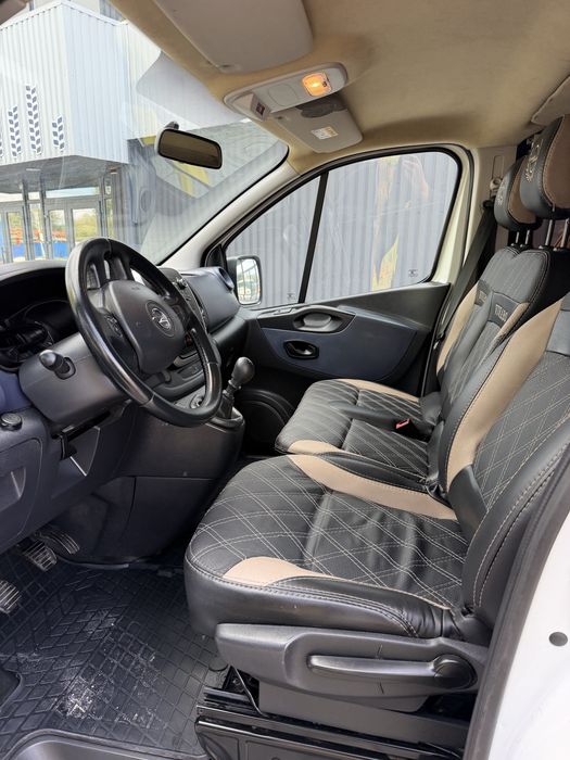 Продам Opel Vivaro 2015