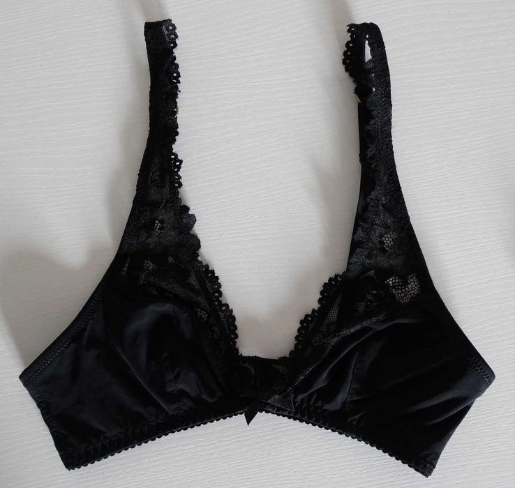 2x biustonosz H&M i Grubą nicią szyte rozm. 70B
