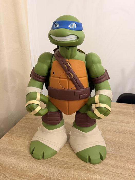 Tartarugas Ninja TMNT Leonardo Gigante 60cm – Playset Original