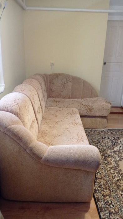 Диван чудовий стан ліжко