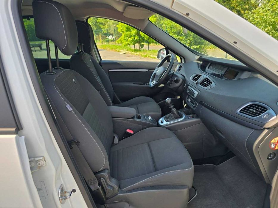 Продам  Renault Scenic 2015. Можна в розстрочку, під викуп.